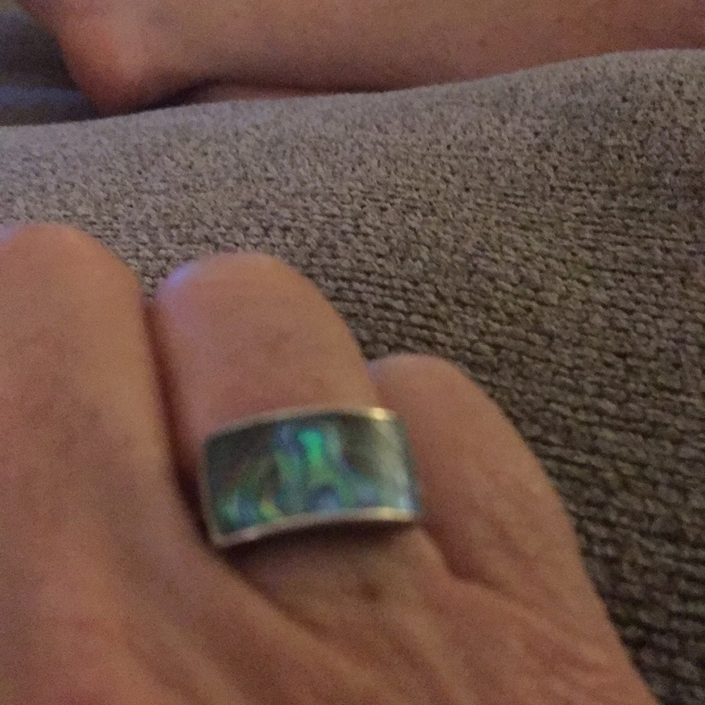 Pretty Abalone Ring - image 1